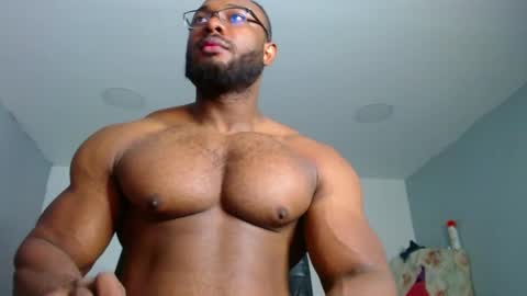 Snapshot of strong_george1 chatting on 8, 1, 2025 strong_george1 online show from 8, 1, 2025