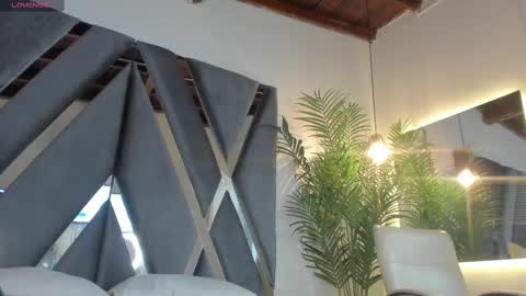 Snapshot of strong_girl_ chatting on 1, 3, 2025 Alexa online show from 1, 3, 2025