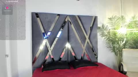 Snapshot of strong_girl_ chatting on 15, 10, 2025 Alexa online show from 15, 10, 2025