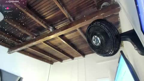 Snapshot of strong_girl_ chatting on 8, 11, 2025 Alexa online show from 8, 11, 2025