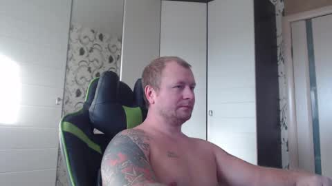 Snapshot of strongass18 chatting on 5, 12, 2024 Alex online show from 5, 12, 2024