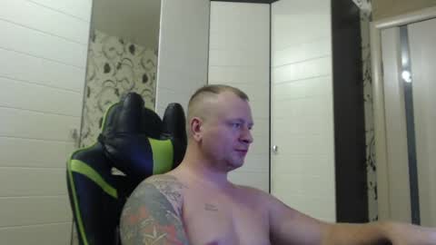 Snapshot of strongass18 chatting on 14, 12, 2024 Alex online show from 14, 12, 2024