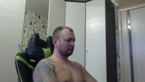 Snapshot of strongass18 chatting on 2, 1, 2025 Alex online show from 2, 1, 2025
