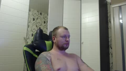 Snapshot of strongass18 chatting on 4, 1, 2025 Alex online show from 4, 1, 2025