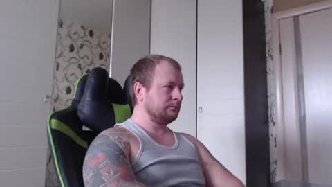 Snapshot of strongass18 chatting on 20, 2, 2025 Alex online show from 20, 2, 2025