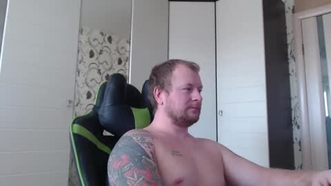 Snapshot of strongass18 chatting on 23, 2, 2025 Alex online show from 23, 2, 2025