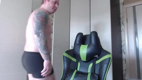 Snapshot of strongass18 chatting on 25, 2, 2025 Alex online show from 25, 2, 2025