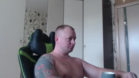Snapshot of strongass18 chatting on 1, 3, 2025 Alex online show from 1, 3, 2025