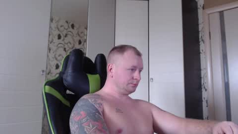Snapshot of strongass18 chatting on 2, 3, 2025 Alex online show from 2, 3, 2025