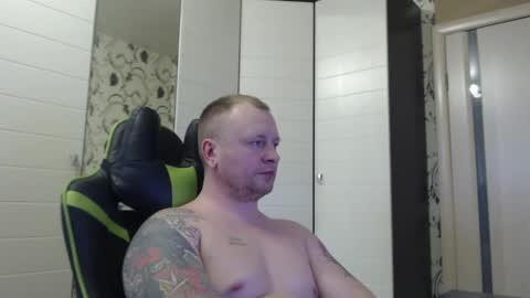 Snapshot of strongass18 chatting on 6, 3, 2025 Alex online show from 6, 3, 2025