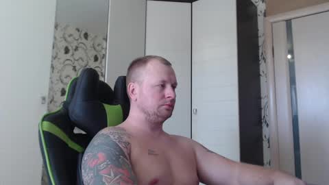Snapshot of strongass18 chatting on 9, 3, 2025 Alex online show from 9, 3, 2025