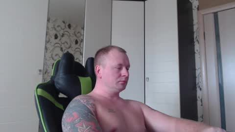 Snapshot of strongass18 chatting on 11, 3, 2025 Alex online show from 11, 3, 2025