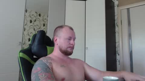 Snapshot of strongass18 chatting on 16, 9, 2025 Alex online show from 16, 9, 2025