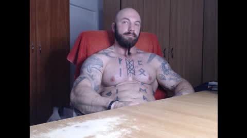 Snapshot of strongivan chatting on 19, 11, 2025 StrongIvan online show from 19, 11, 2025