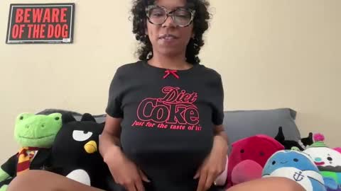 strrwberry online show from 5, 3, 2025