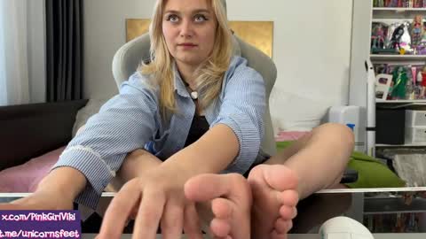 goddess online show from 7, 4, 2026