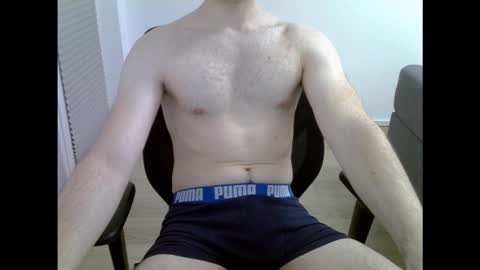 stud8756 online show from 18, 1, 2026