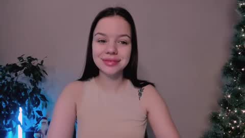 Snapshot of stuffed_cookie chatting on 25, 12, 2024 Mary online show from 25, 12, 2024