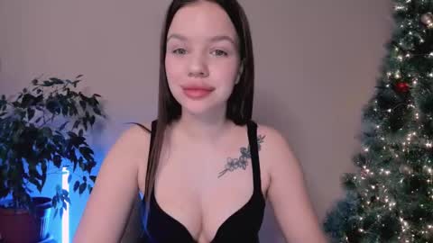 Snapshot of stuffed_cookie chatting on 28, 12, 2024 Mary online show from 28, 12, 2024