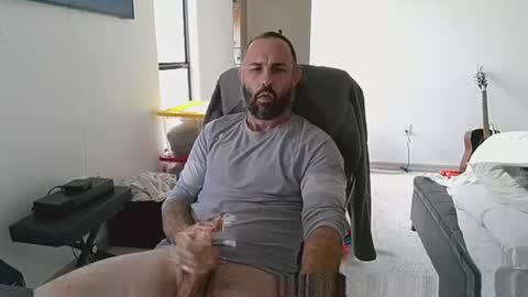 Snapshot of stukeswg chatting on 18, 12, 2025 Simon online show from 18, 12, 2025