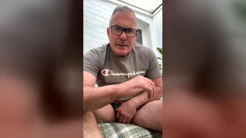 stumpyj2266 online show from 28, 4, 2026