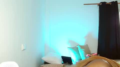 Snapshot of suannyklatten_ chatting on 6, 3, 2025 Suanny Klatten It is my account independent online show from 6, 3, 2025