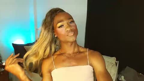 Suanny Klatten  It is my account independent  online show from 22, 3, 2026