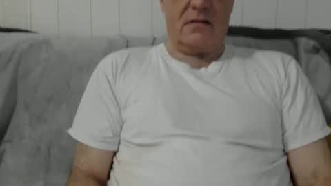 Snapshot of subforlatinas chatting on 15, 12, 2025 subforlatinas online show from 15, 12, 2025