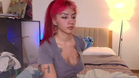 Snapshot of sublimetouch chatting on 30, 4, 2026 Zoe online show from 30, 4, 2026