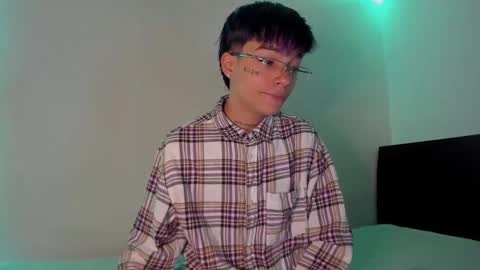 Snapshot of submissive_boyy_ chatting on 24, 2, 2025 nico online show from 24, 2, 2025