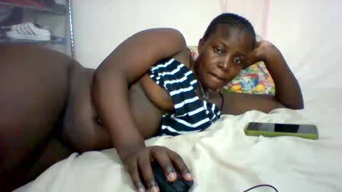 submissive_slut001 online show from 14, 11, 2025