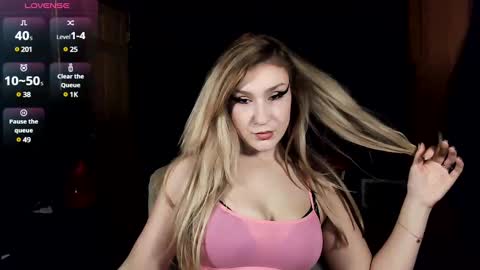 Snapshot of suburban_sickness chatting on 6, 12, 2024 Polly online show from 6, 12, 2024