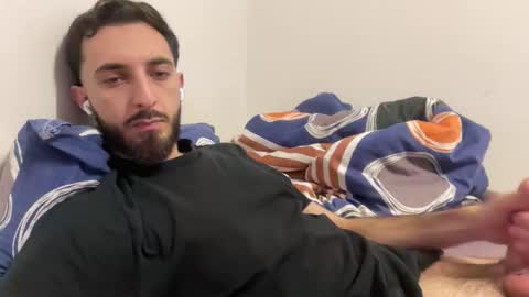 Snapshot of subzeroni chatting on 2, 11, 2025 subzeroni online show from 2, 11, 2025