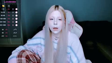 Snapshot of succubus_leslie chatting on 25, 9, 2025 succubus_leslie online show from 25, 9, 2025