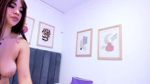 Snapshot of succubusdolly chatting on 18, 10, 2025 Luna online show from 18, 10, 2025