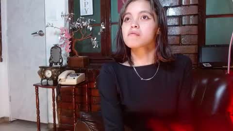 Snapshot of sue_sparkle chatting on 22, 12, 2025 sue_sparkle online show from 22, 12, 2025