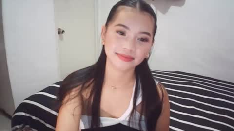 Snapshot of sugar_jazzz chatting on 28, 11, 2025 Rosiee online show from 28, 11, 2025