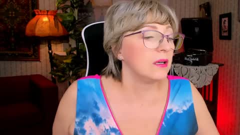 Vivien online show from 5, 12, 2024