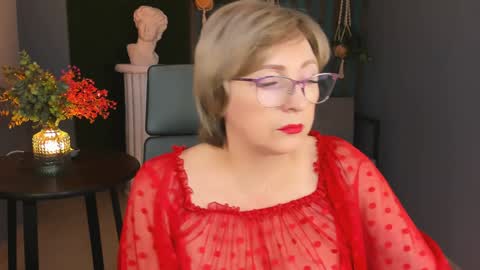 Vivien online show from 19, 12, 2024