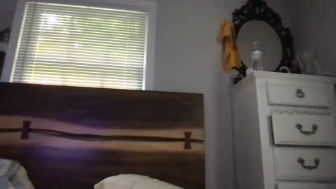 sugarwhite11 online show from 7, 10, 2025