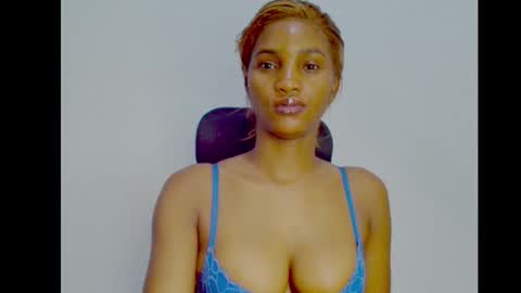 Snapshot of sugax_cuntwetxx chatting on 19, 9, 2025 Ivy online show from 19, 9, 2025