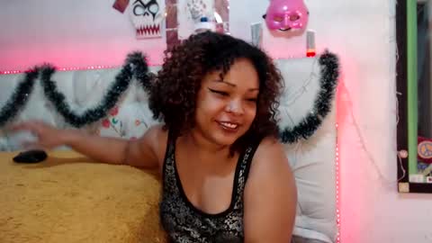 Snapshot of suggabrown_ chatting on 3, 1, 2025 suggabrown_ online show from 3, 1, 2025