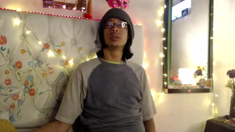 Snapshot of suggabrown_ chatting on 2, 3, 2025 suggabrown_ online show from 2, 3, 2025