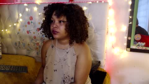 Snapshot of suggabrown_ chatting on 6, 3, 2025 suggabrown_ online show from 6, 3, 2025