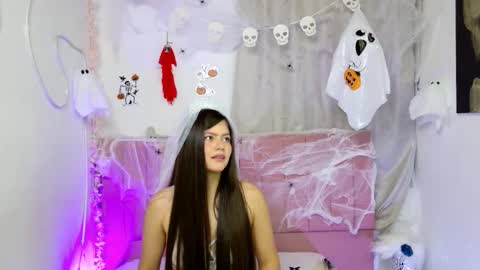 Snapshot of sukilove18 chatting on 12, 10, 2025 sukilove18 online show from 12, 10, 2025