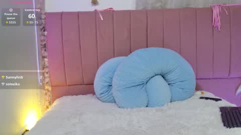 Snapshot of sukilove18 chatting on 9, 11, 2025 sukilove18 online show from 9, 11, 2025