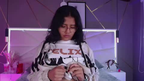 Snapshot of sukirush chatting on 19, 4, 2026 SUKI online show from 19, 4, 2026