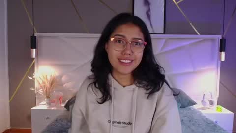 Snapshot of sukirush chatting on 23, 4, 2026 SUKI online show from 23, 4, 2026