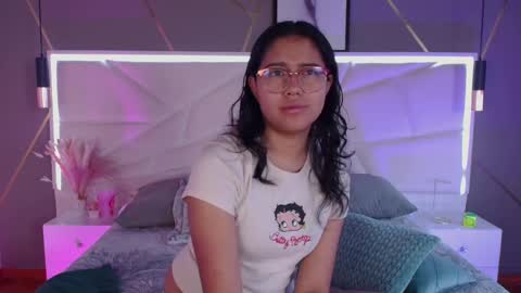 Snapshot of sukirush chatting on 24, 4, 2026 SUKI online show from 24, 4, 2026