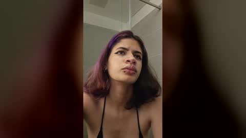 Snapshot of sukulaurens chatting on 19, 12, 2025 Suku Ren online show from 19, 12, 2025